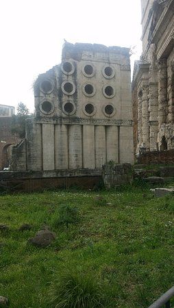 Tomb of Eurysaces the Baker